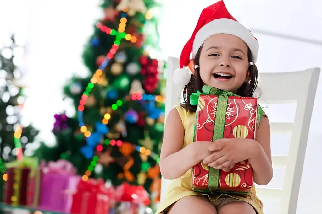 child, gift, christmas, girl, present, children, family, kid, love